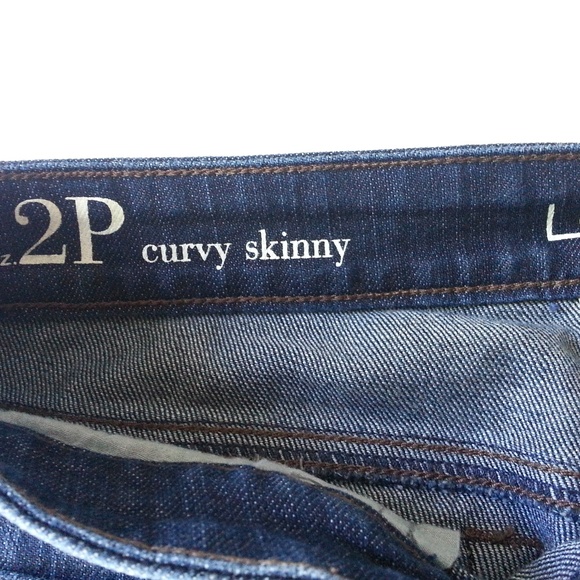 LOFT | Curvy Skinny jeans size 2P - Picture 2 of 3